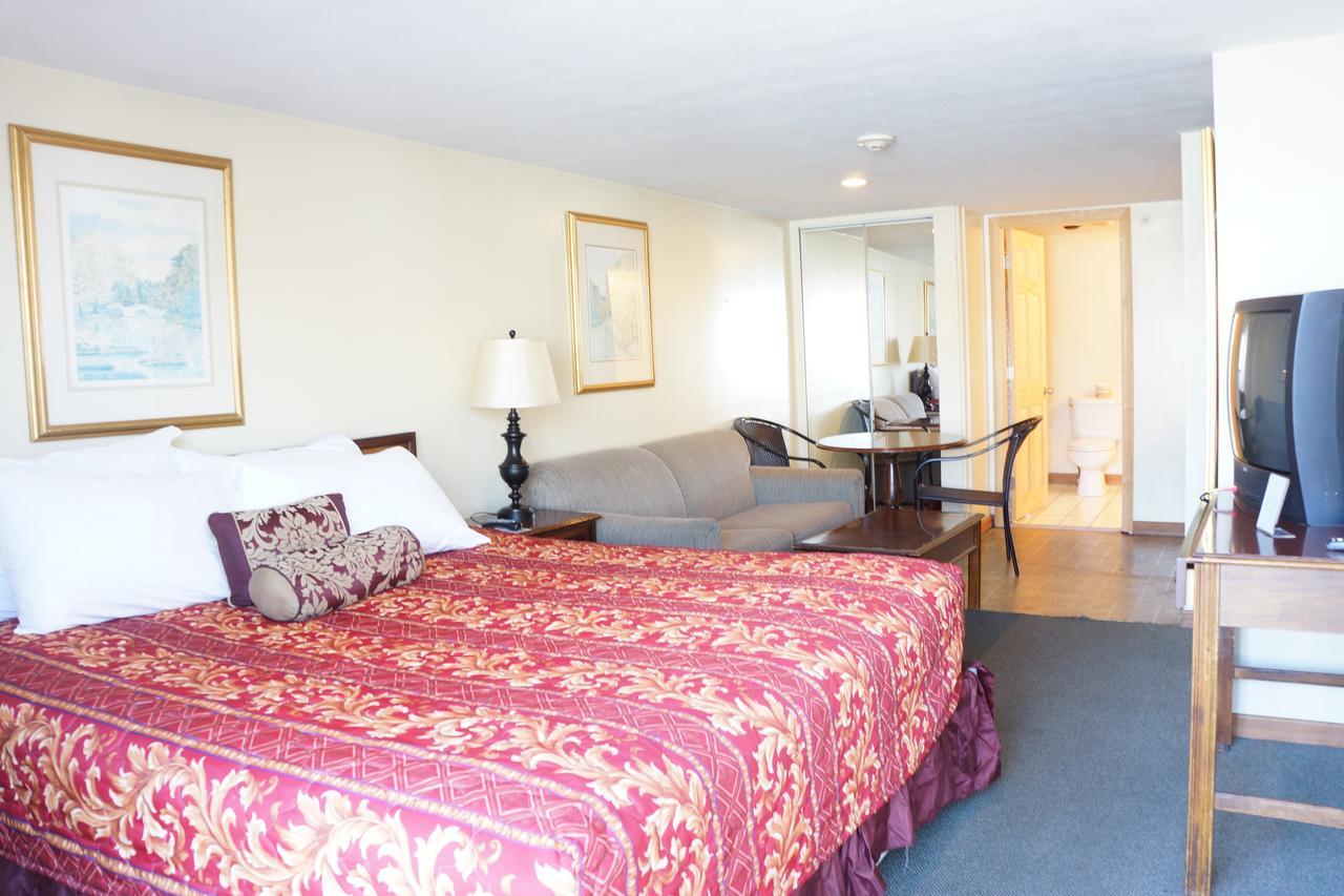 Ships Inn Hampton Bagian luar foto